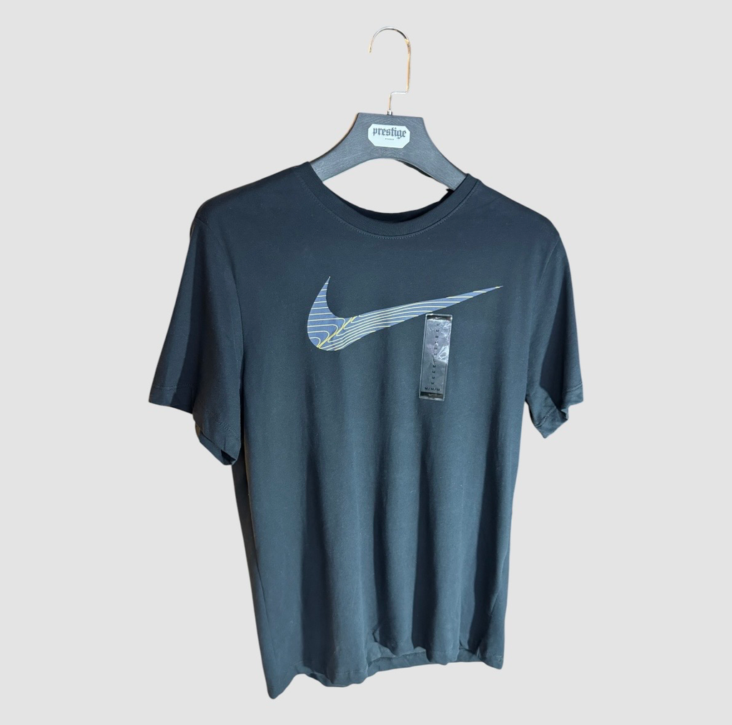 T-shirt Nike Noir Logo Graphique Minimaliste