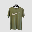 T-Shirt Nike Swoosh – Vert Olive